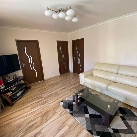 Transilvania Rent Hunedoara Zewnętrze zdjęcie