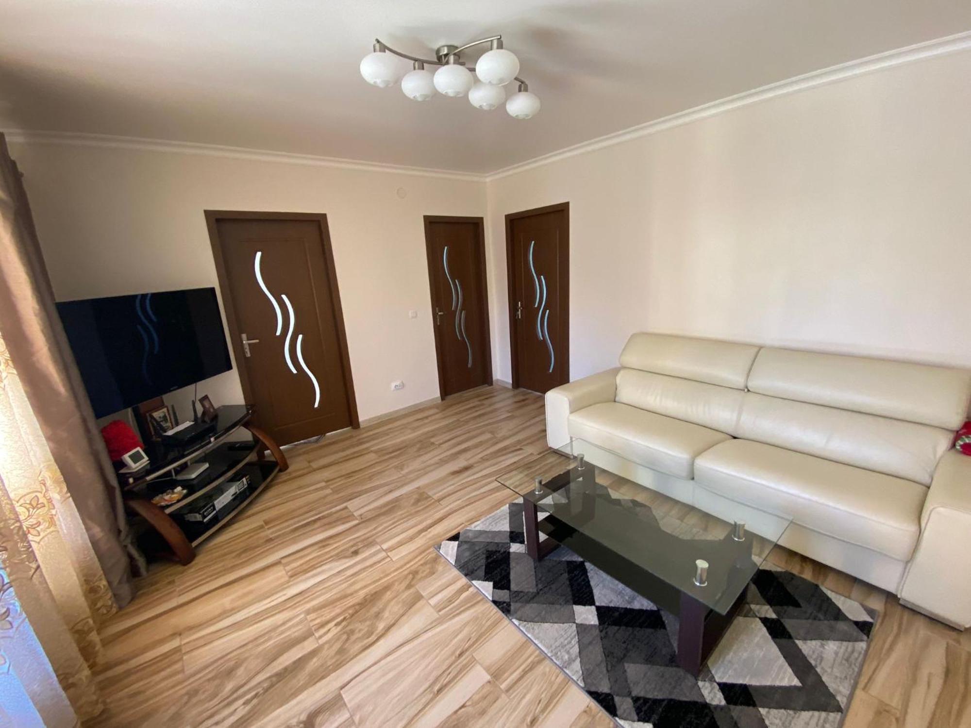 Transilvania Rent Hunedoara Zewnętrze zdjęcie