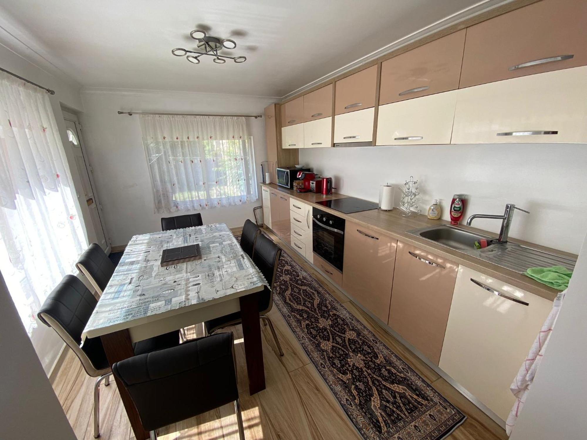 Transilvania Rent Hunedoara Zewnętrze zdjęcie